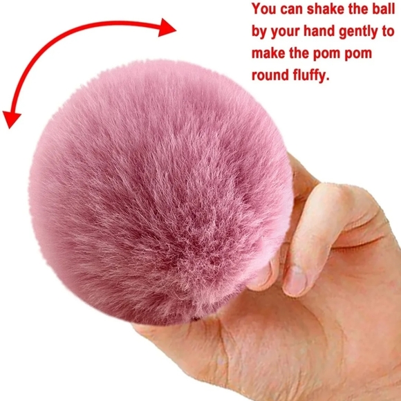 Faux Fur Keychain - Picture 4 of 4